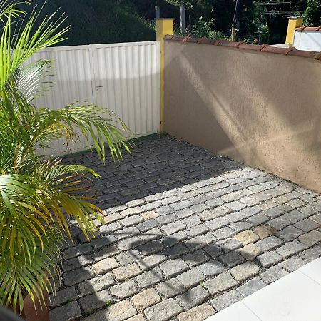 Lindo Loft Completo Perto De Cachoeira Гуапимирин Экстерьер фото
